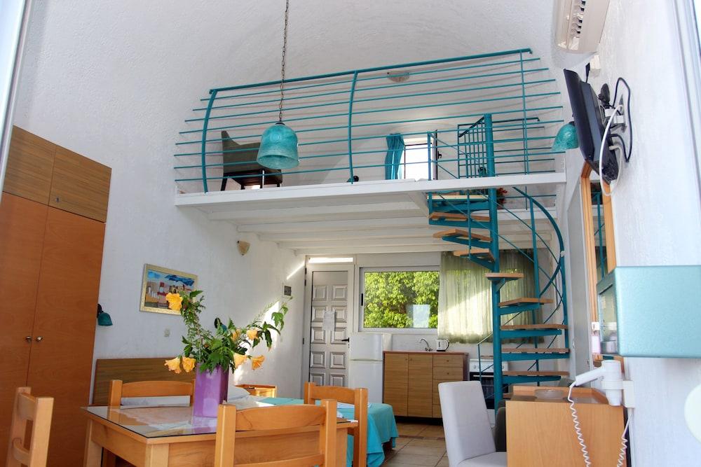 Romantica Apartment Hersonissos (Crete)