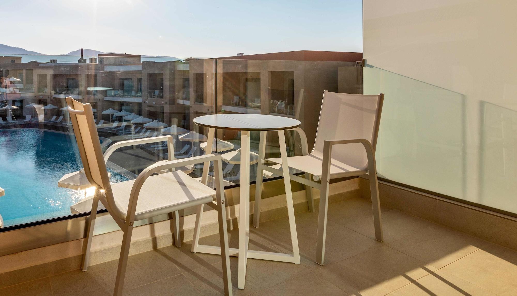 White Olive Elite Hotel
