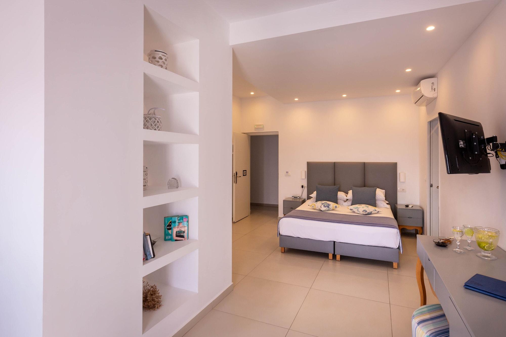 Mar N Mar Crown Hotel-suites Hotel Kamari (Santorini)