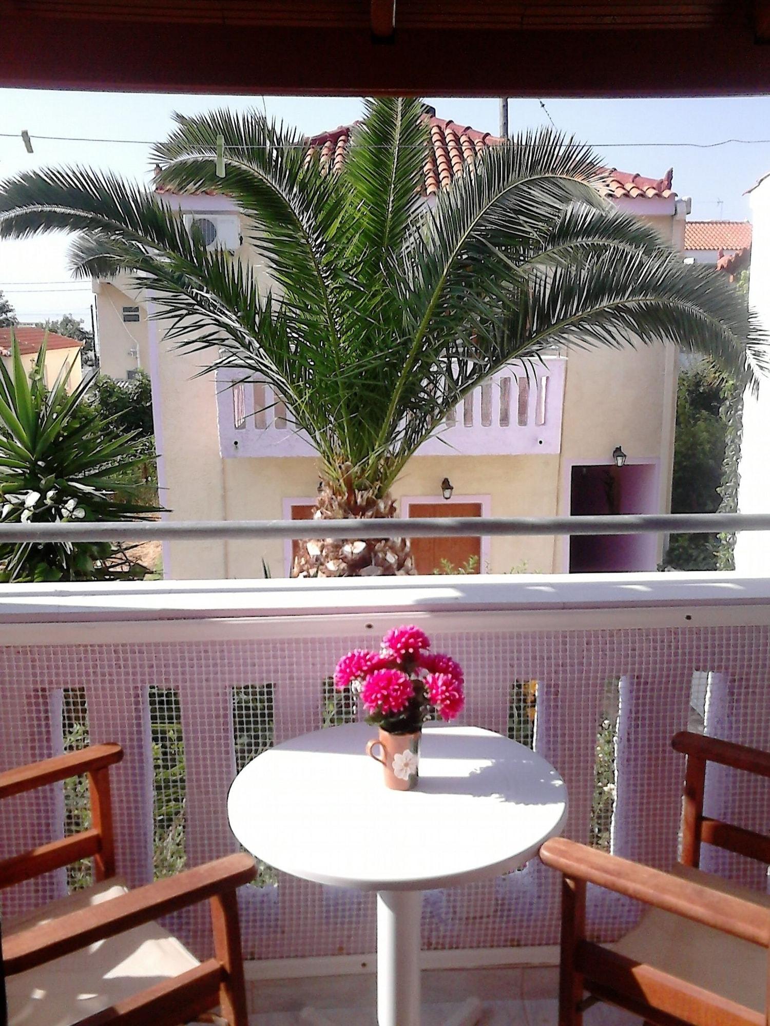 Smaragda Aparthotel 2*
