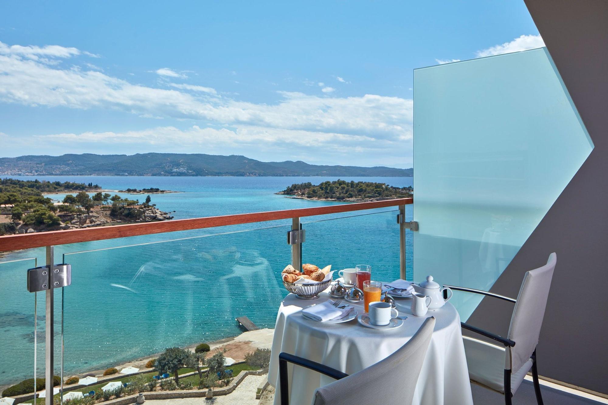 Aks Hinitsa Bay Resort 4*