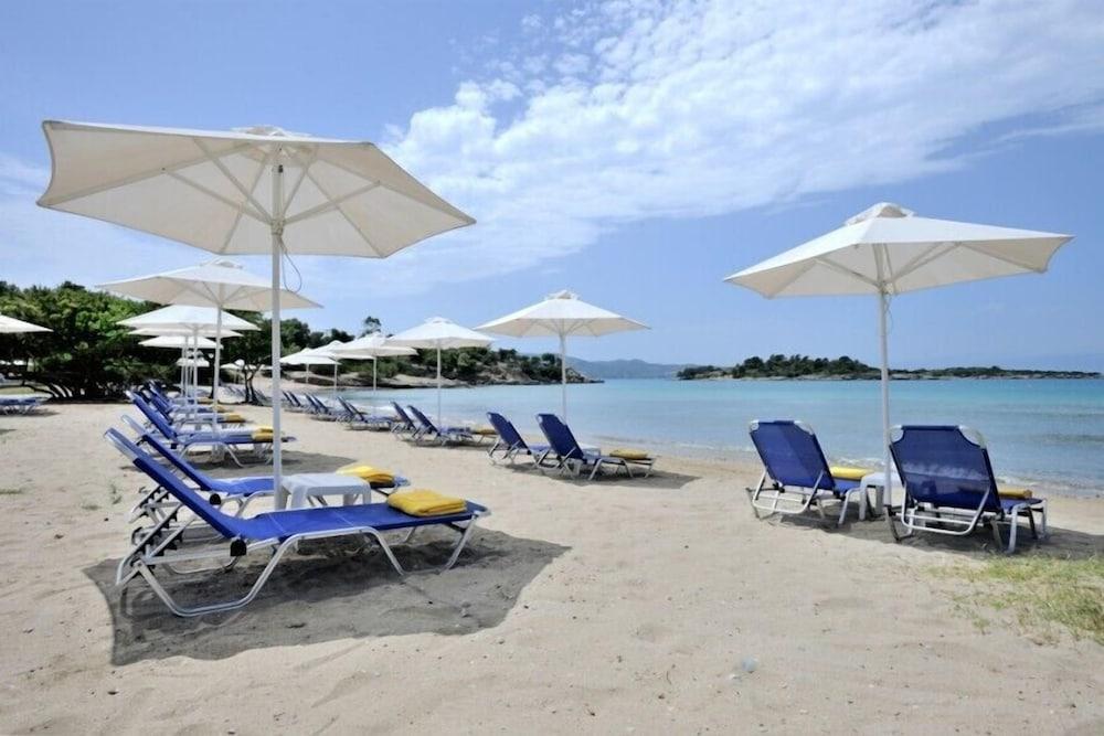 Aks Hinitsa Bay Porto Heli