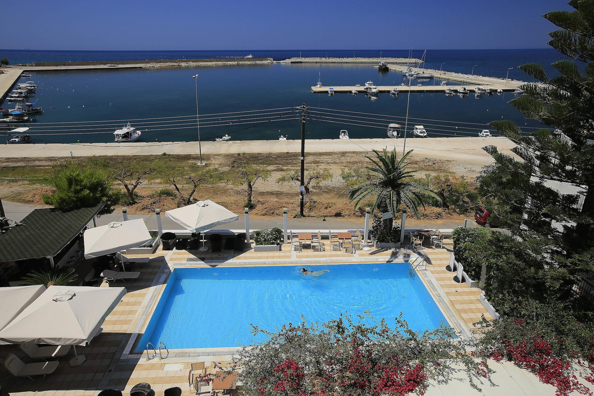 Kyparissia Beach Hotel 3*