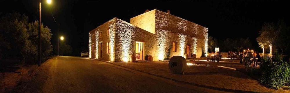 Hotel Liotrivi Historical Mansion And Boutique