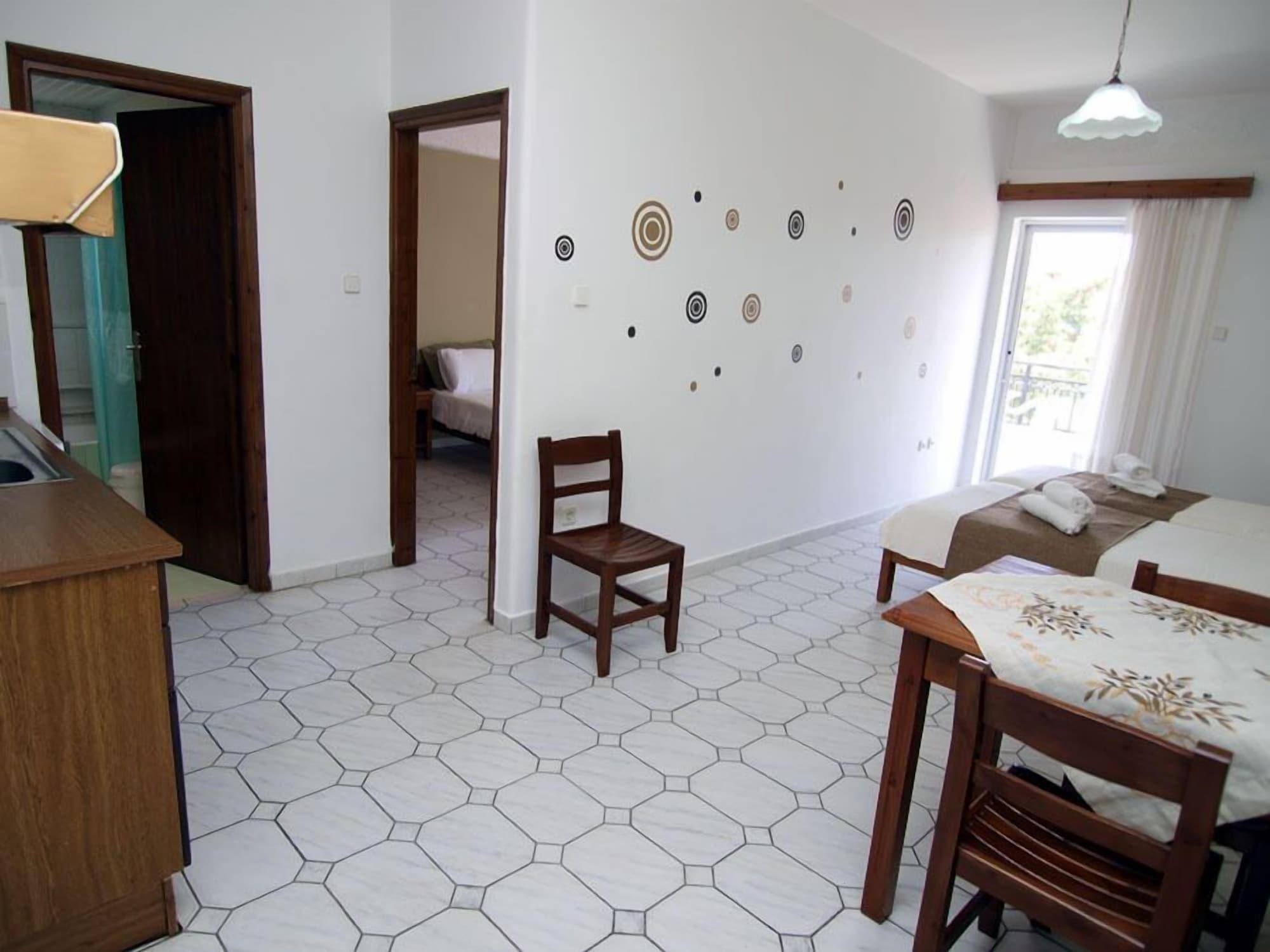 Kleopatra Traditional 2* Stoupa