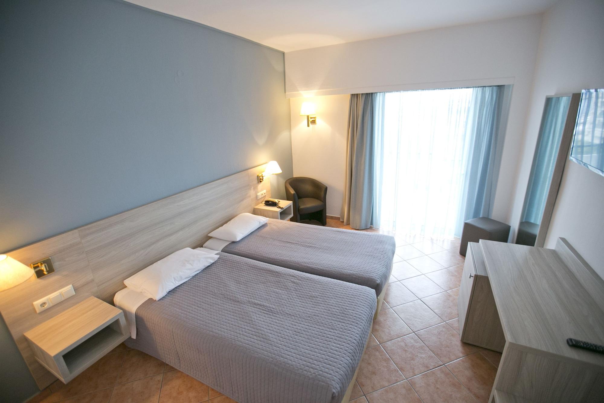 Oceanis 3*