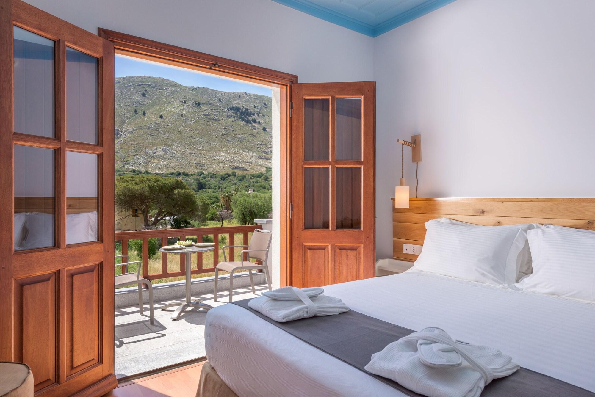 Asymi Residences 4*