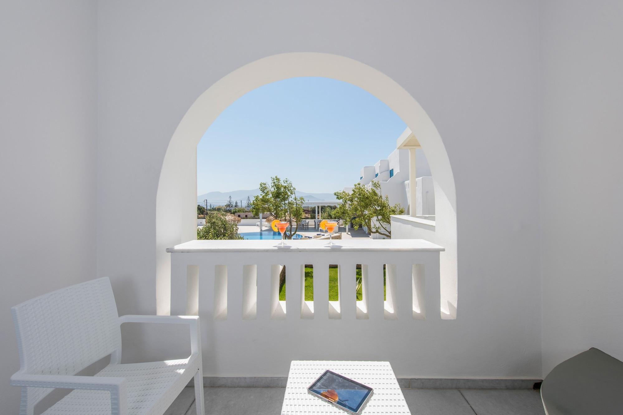 Cycladic Islands & Hotel 4*