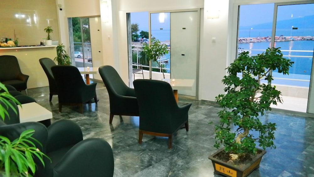 Porto Evia Boutique Hotel Hotel 4*