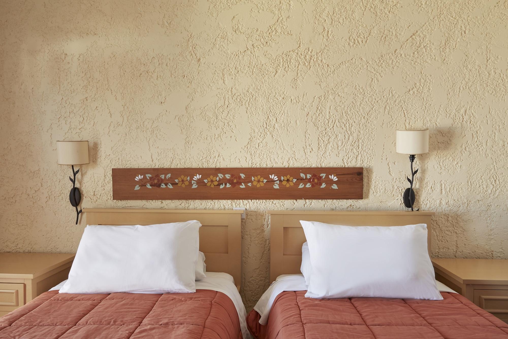 Andros Hotel