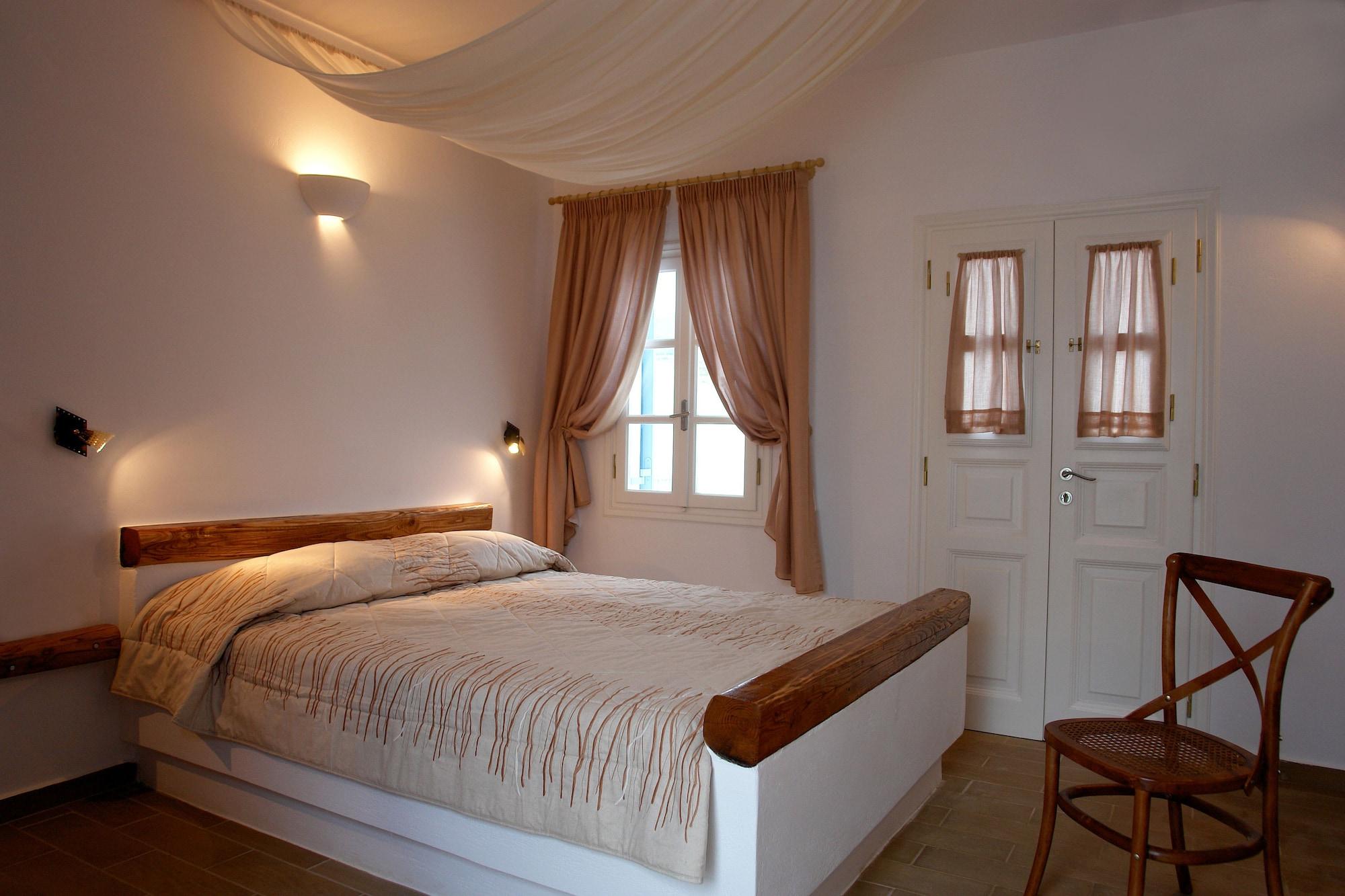 Hotel Chora & 4*