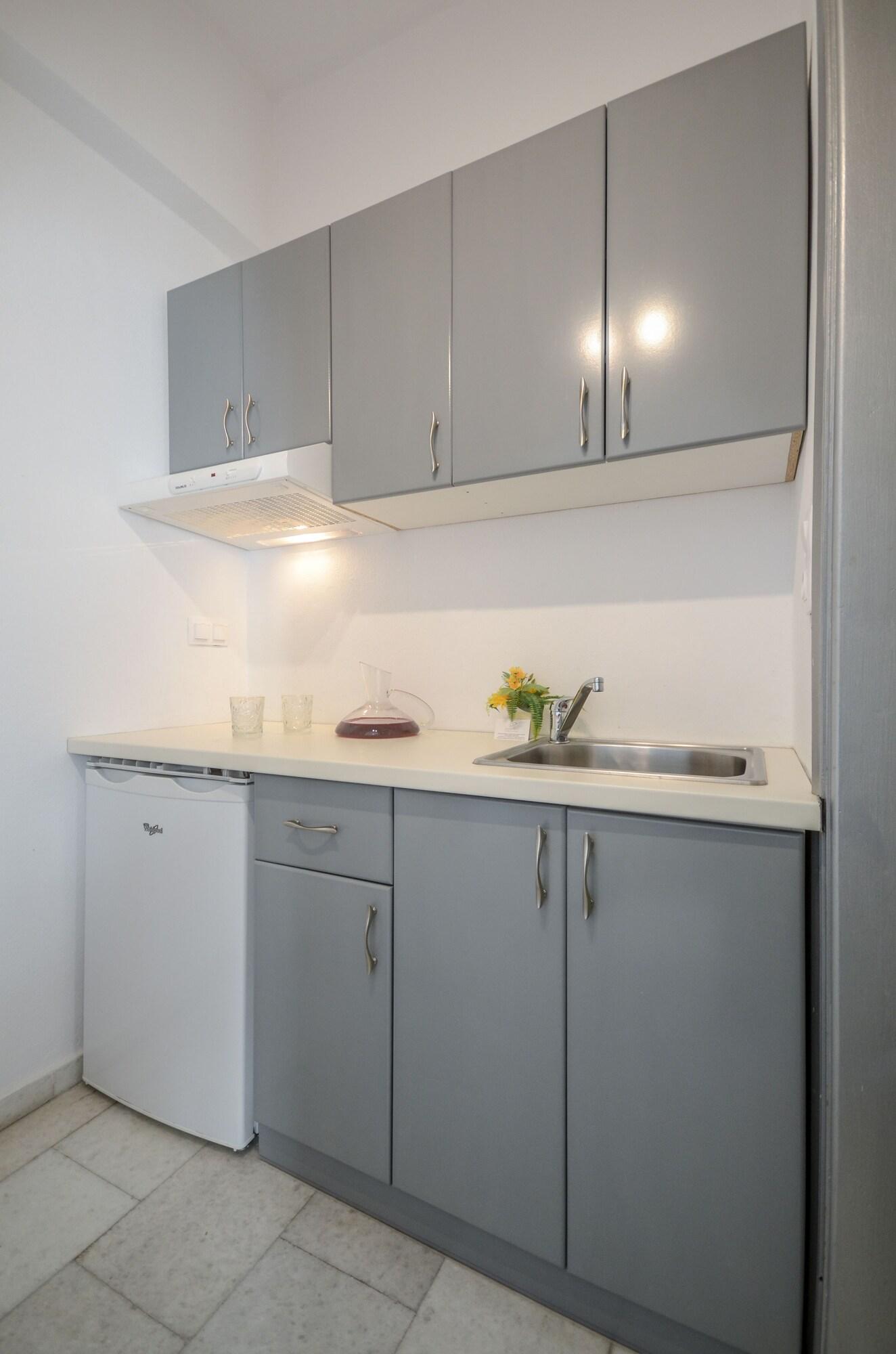 Depis & Apartment