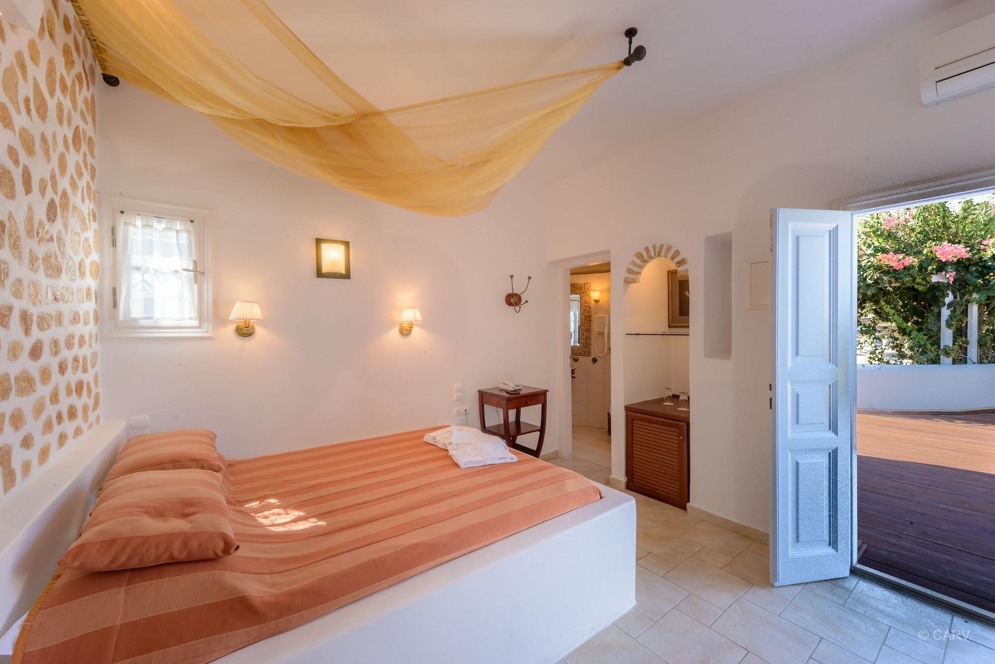 Hotel Chora & 4*