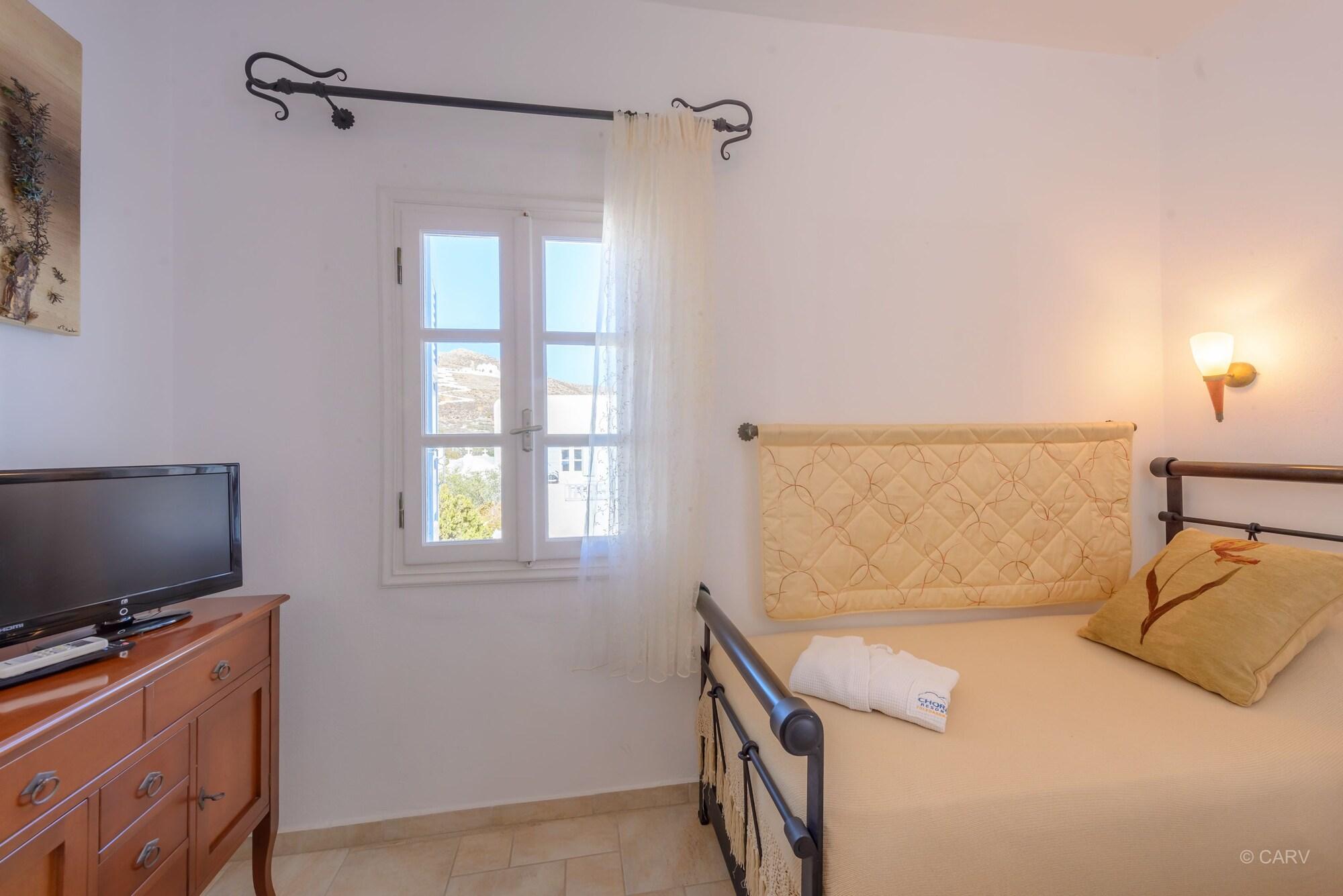 Hotel Chora & 4*