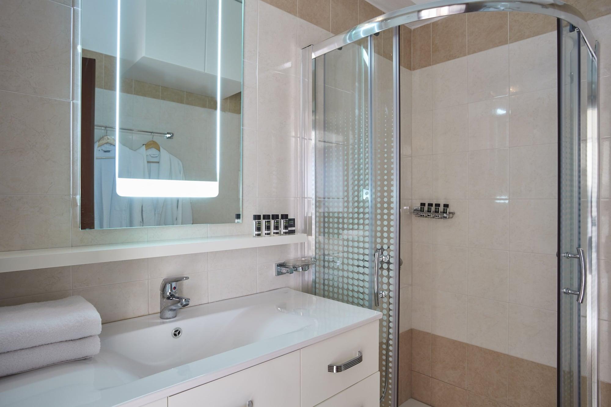 Aparthotel Living Skiathos Town