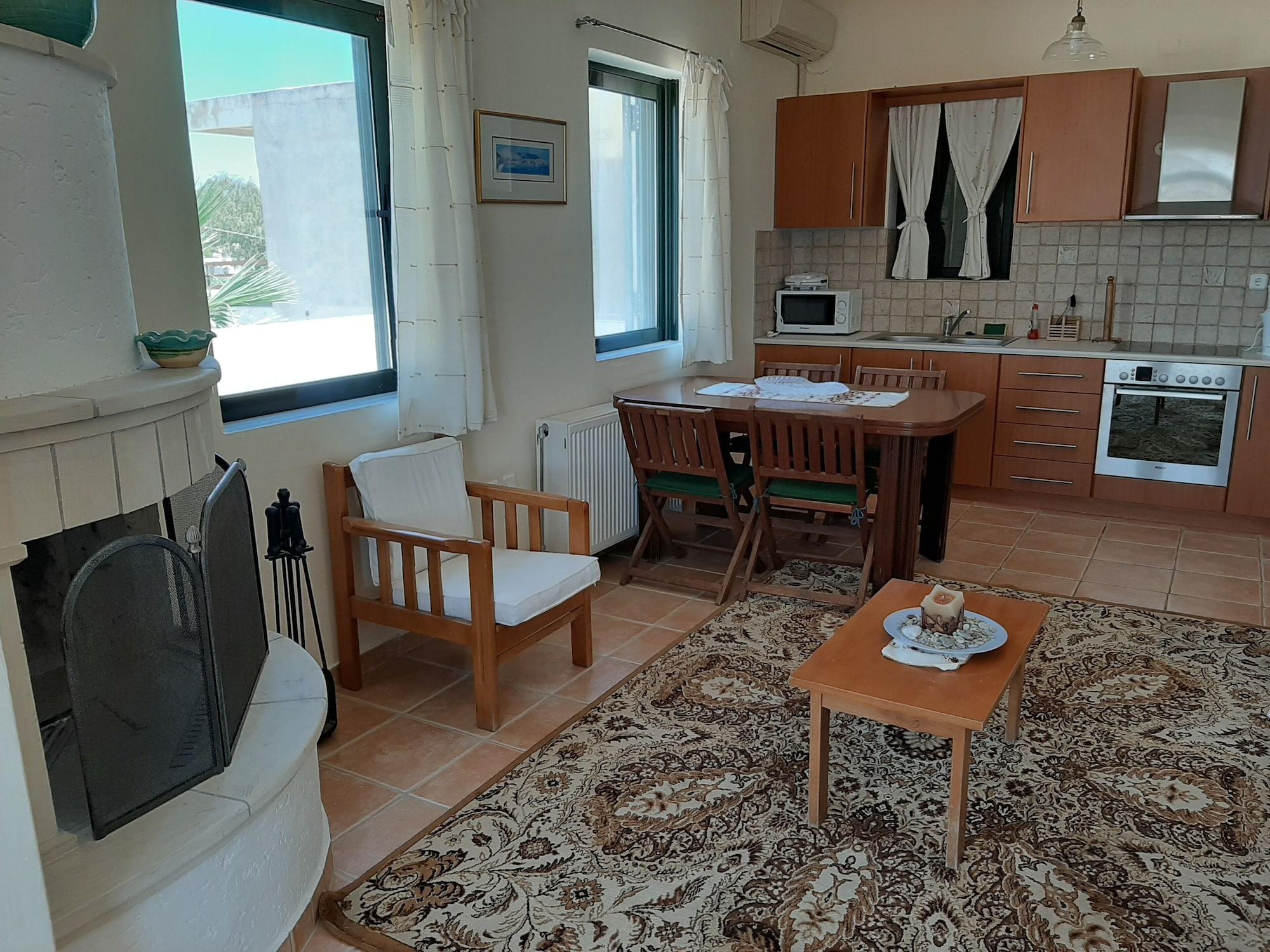 Ela Mesa 4*