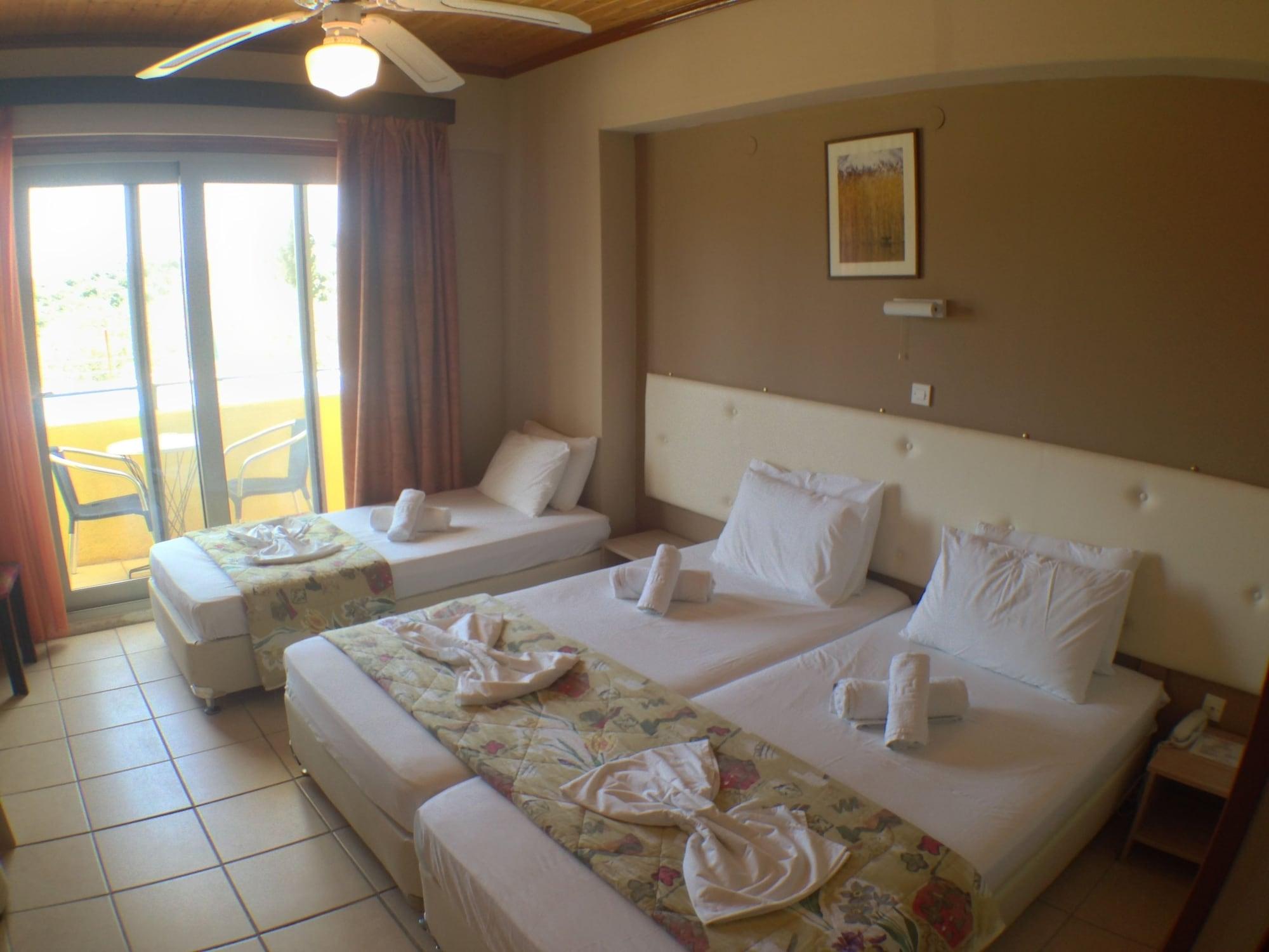 Politia Hotel 3*