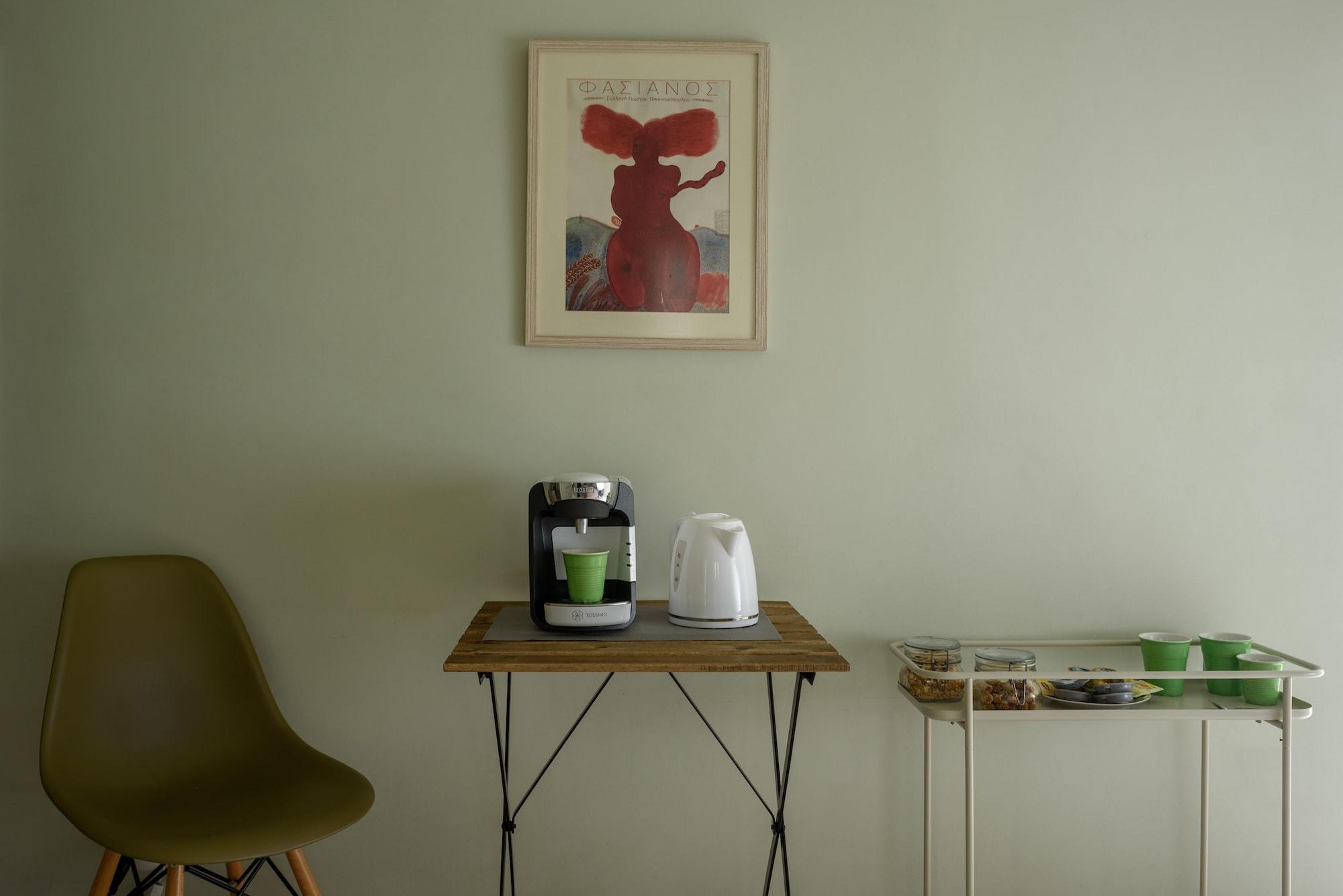 Hydras Chromata Apartment *