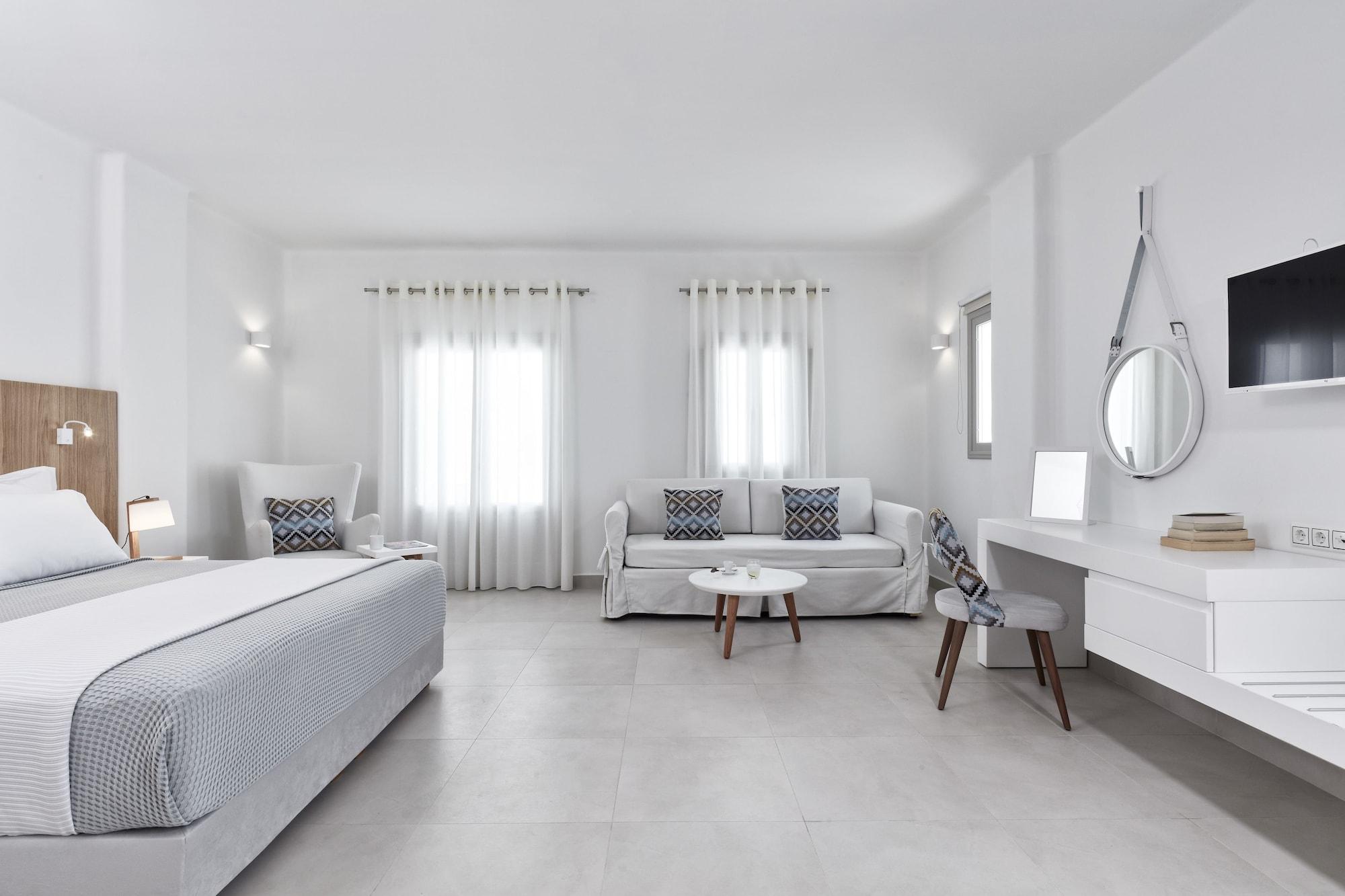 Costa Grand & 5* Kamari (Santorini)