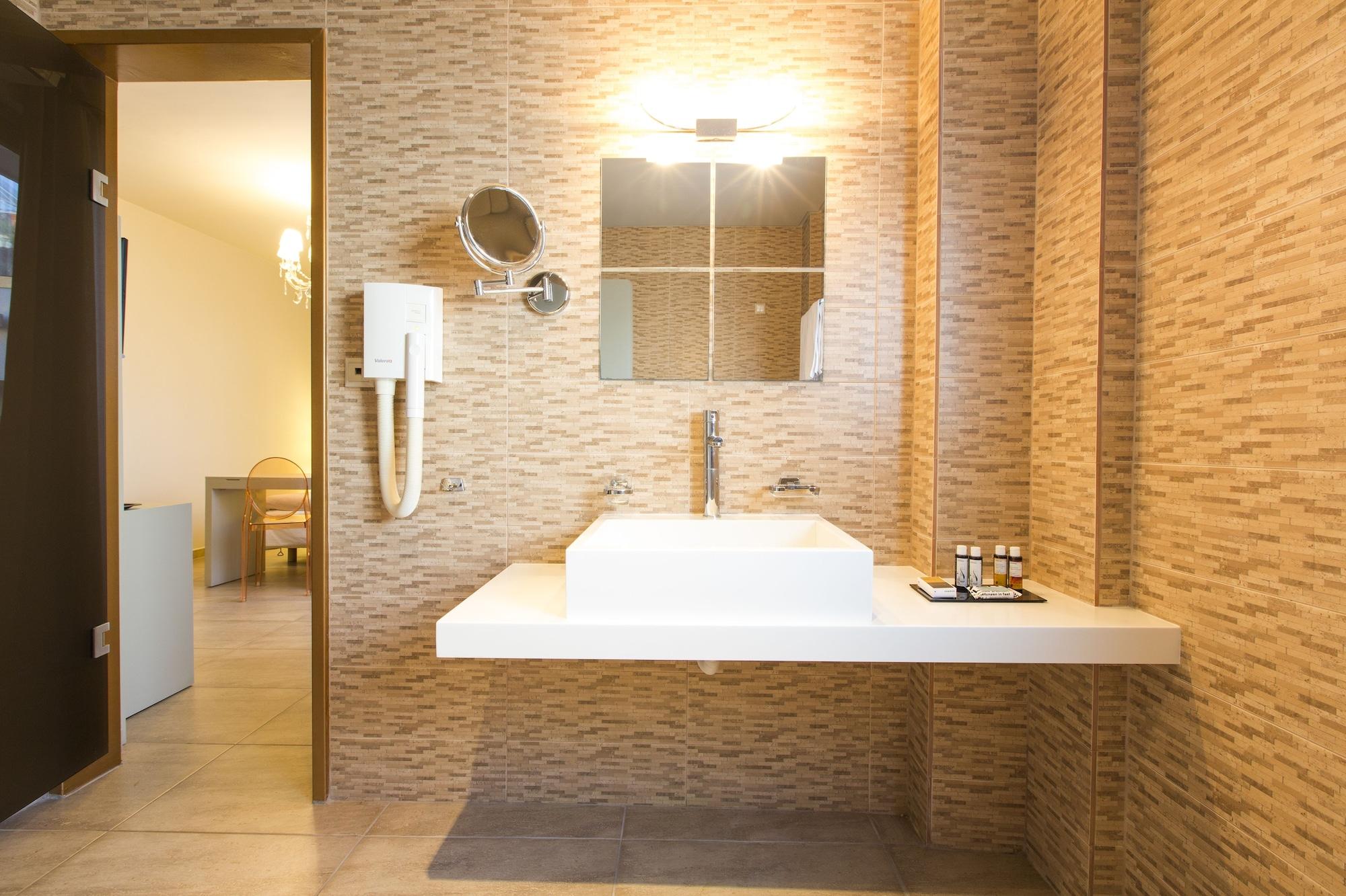Hotel Bourtzi Skiathos Town