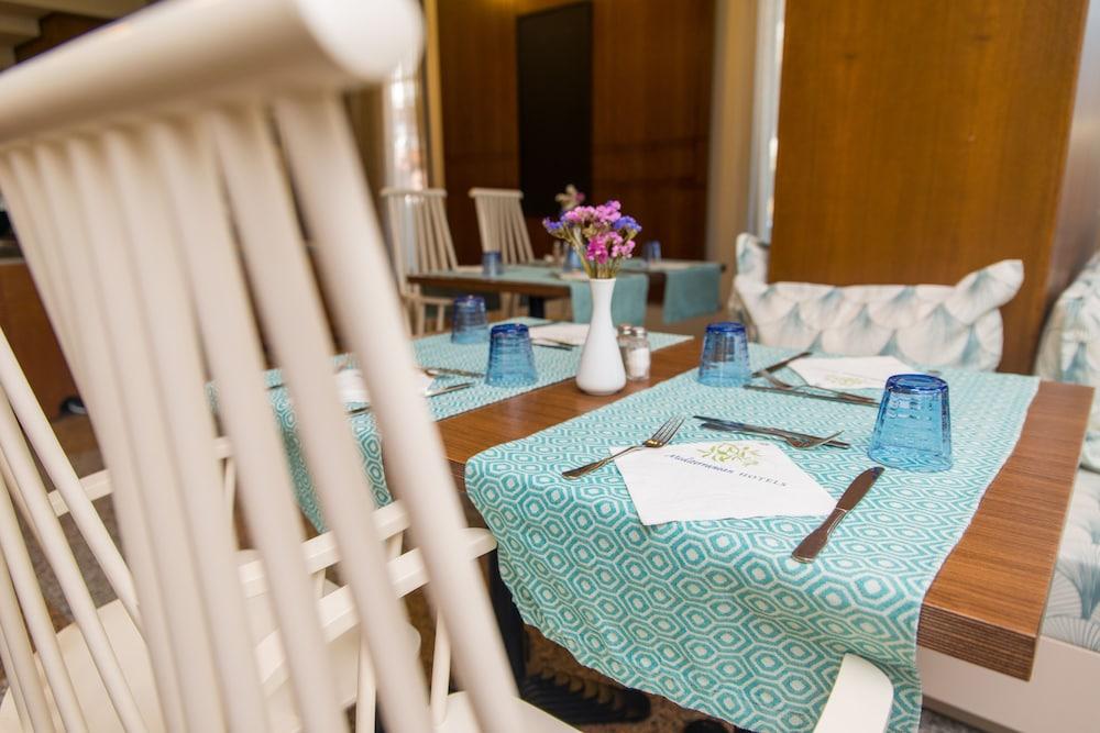 Hotel Mediterranean