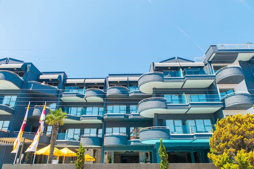 Hotel Mediterranean