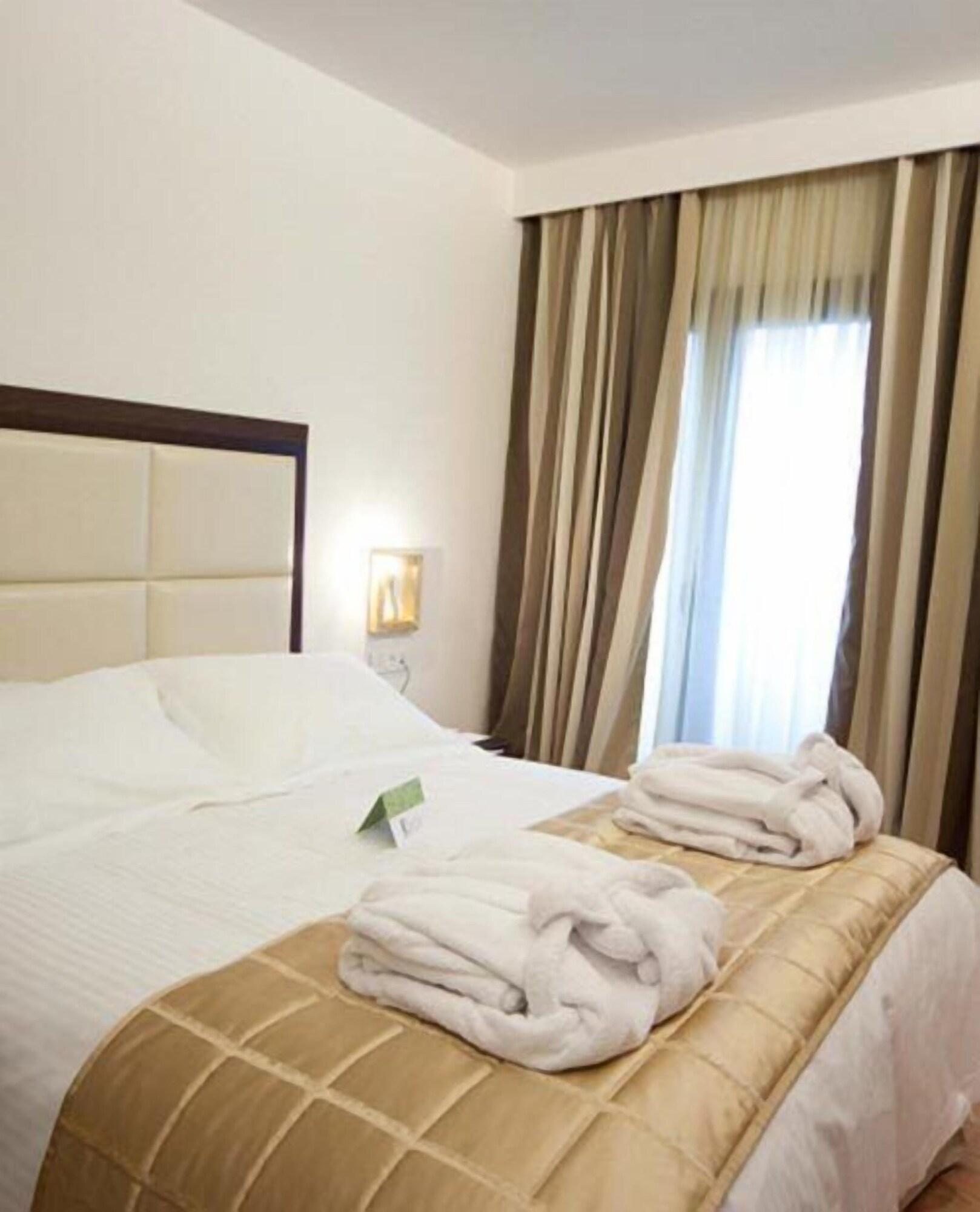 Hotel Canyon & Kalavryta
