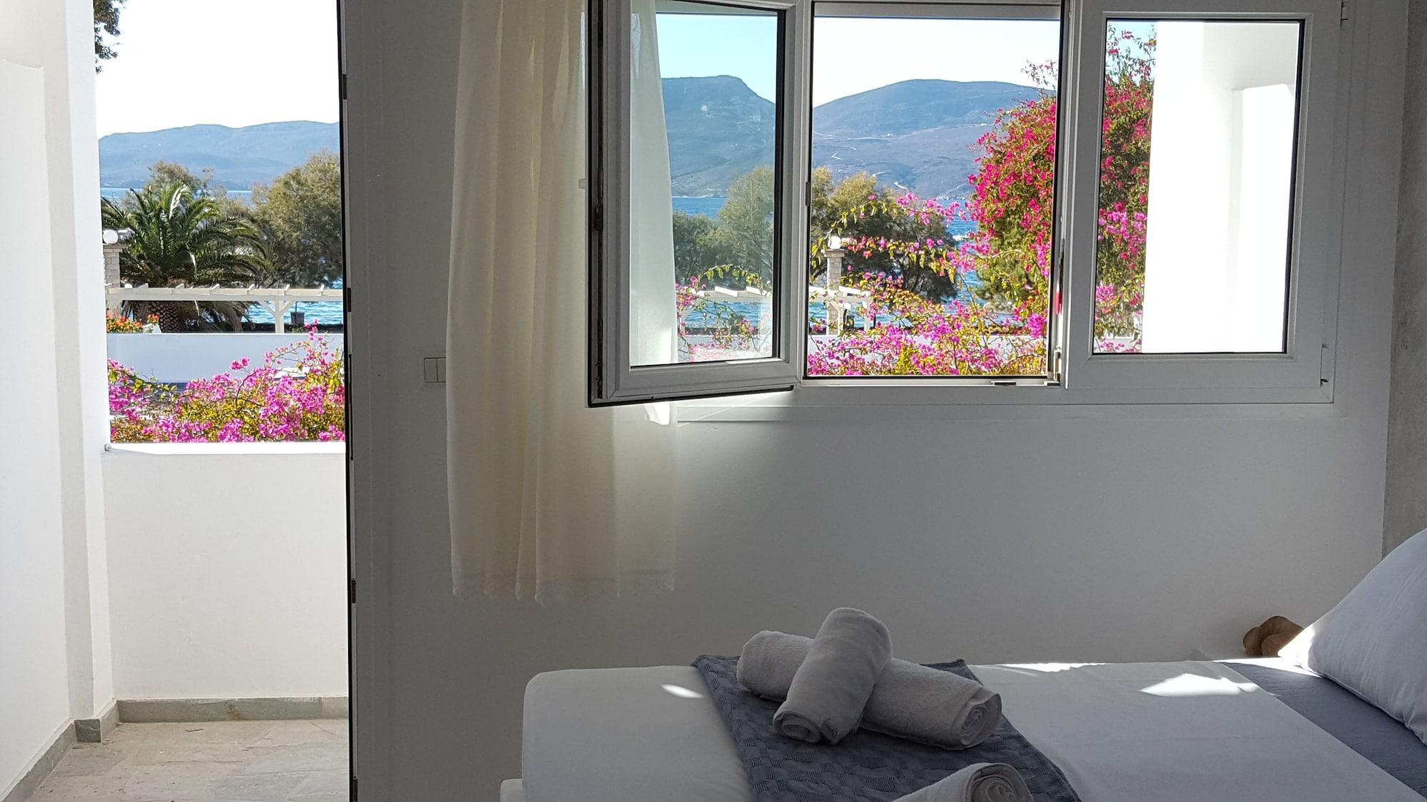 Lagada 2* Adamantas (Milos)
