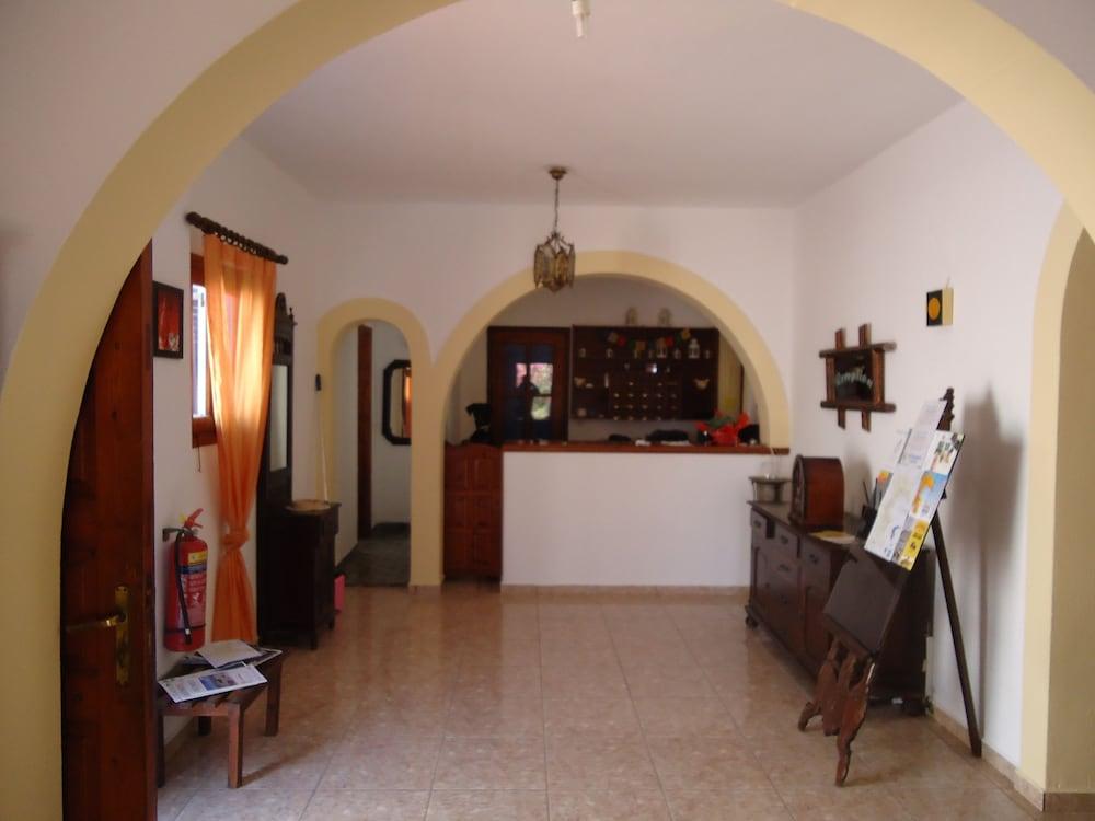 Ippokampos Hotel 2*