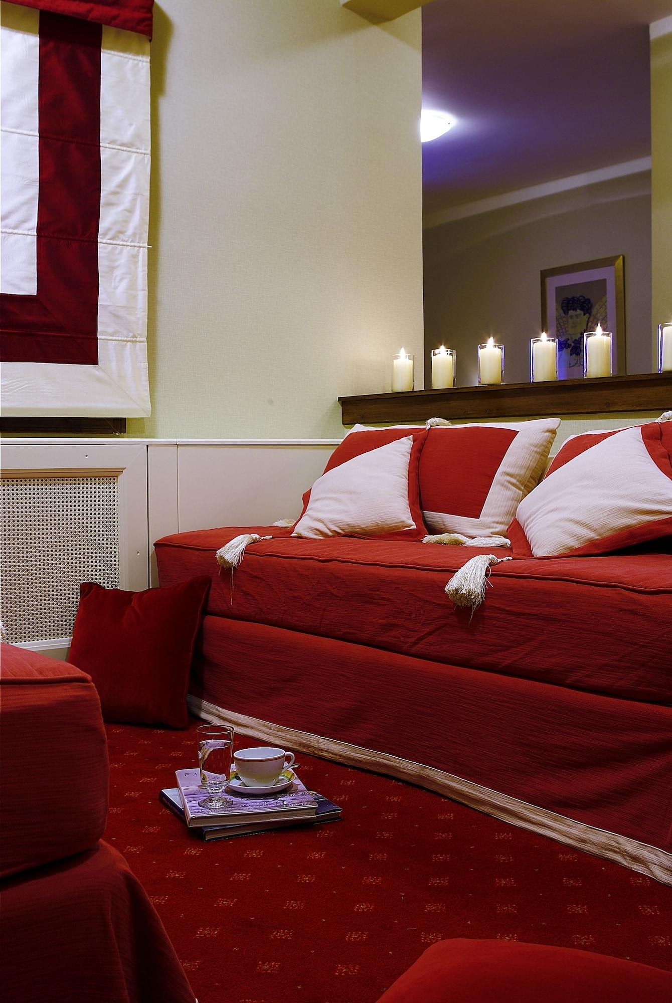 Country Club & Hotel 3*