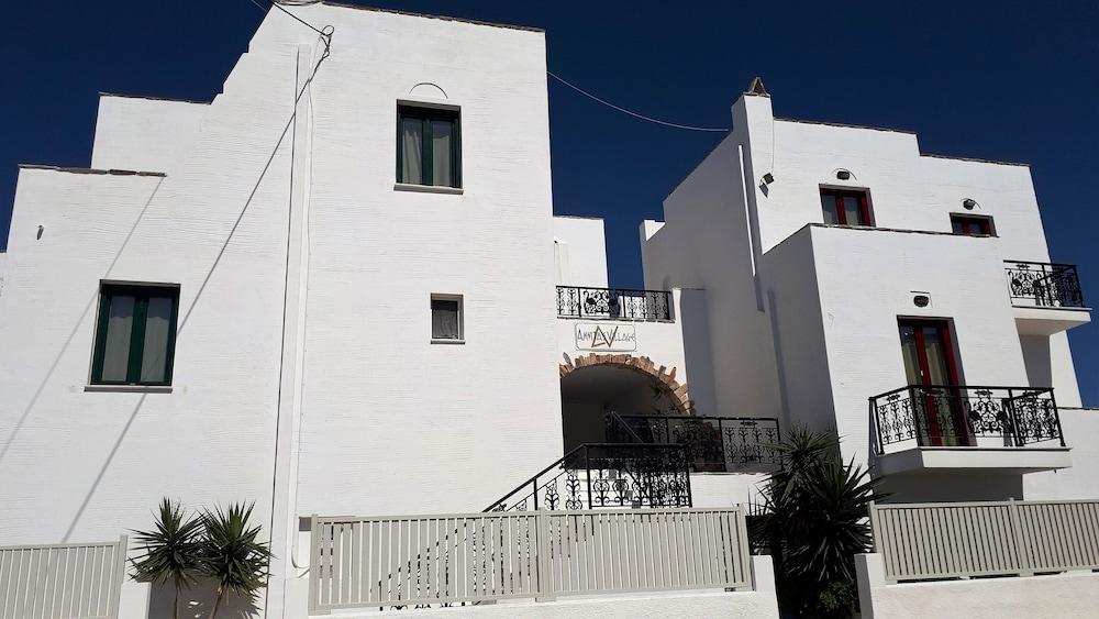 Annita's Village Aparthotel