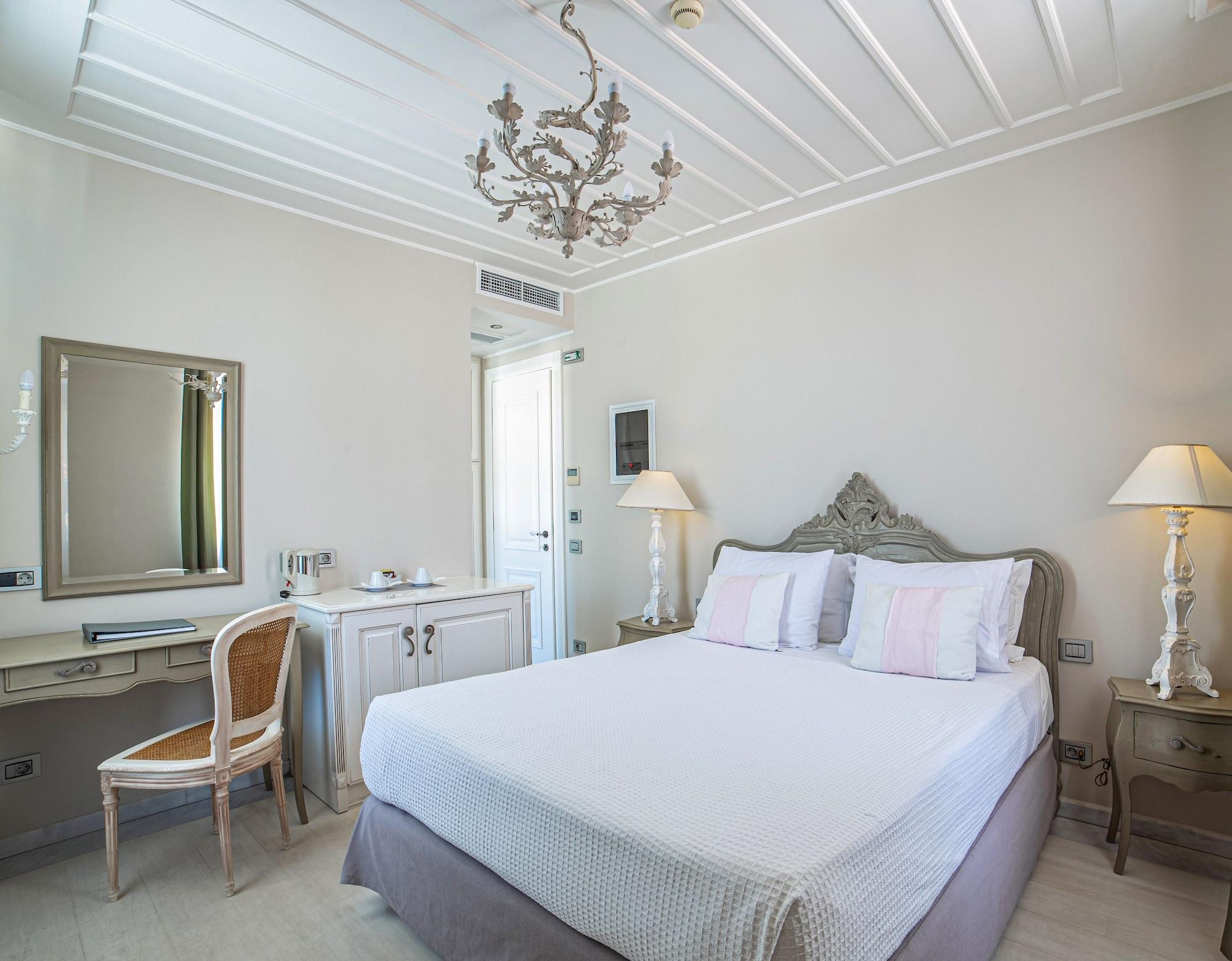 Micra Anglia Boutique & 5*