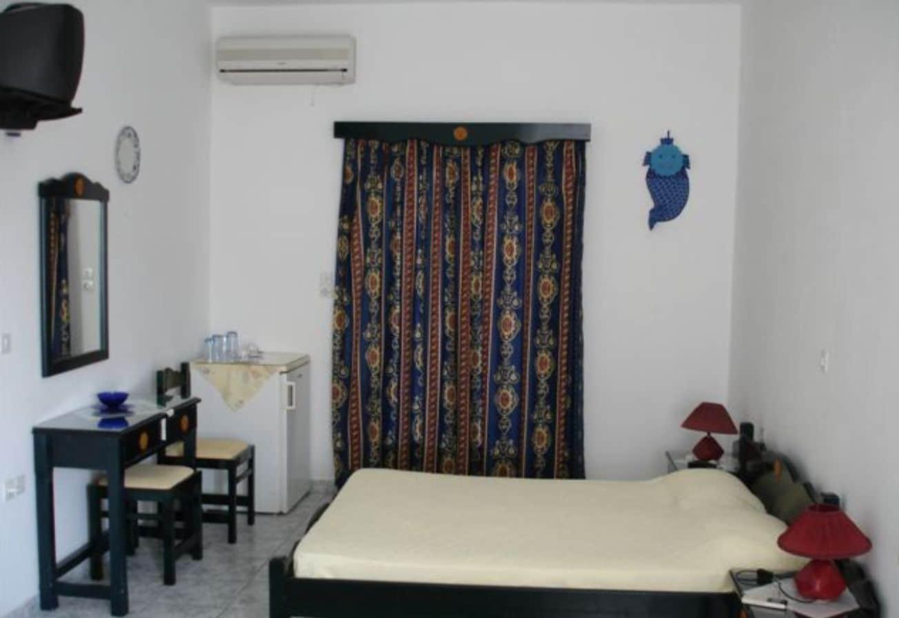 Guest house Anna Zisimos Adamantas (Milos)