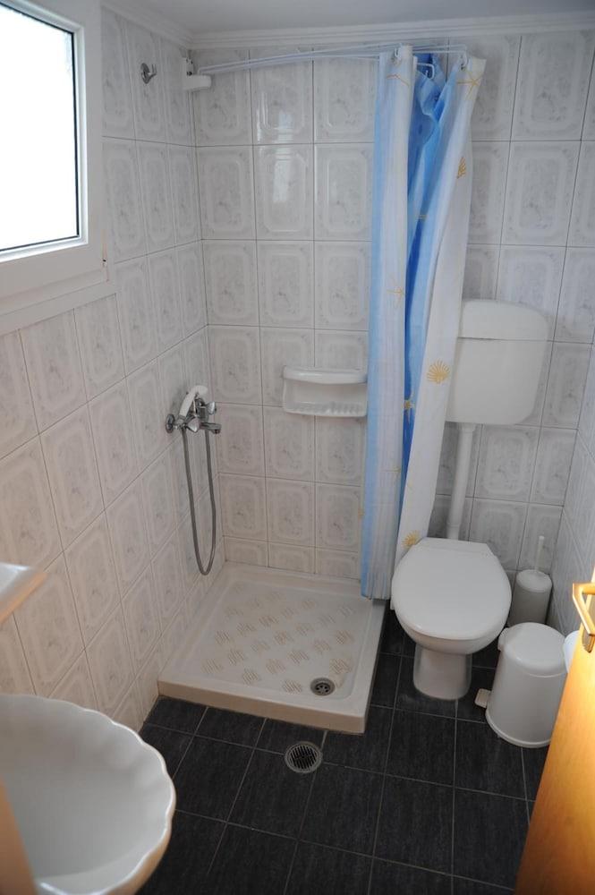 Guest house Anna Zisimos Adamantas (Milos)