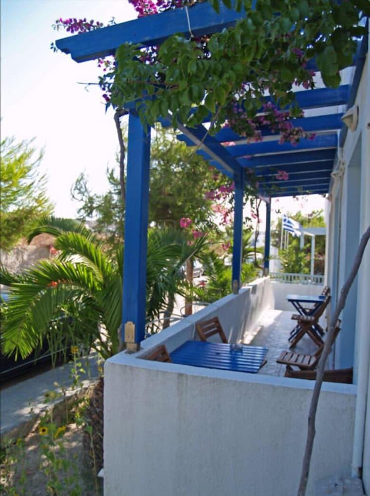 Anna Zisimos Guest house Adamantas (Milos)