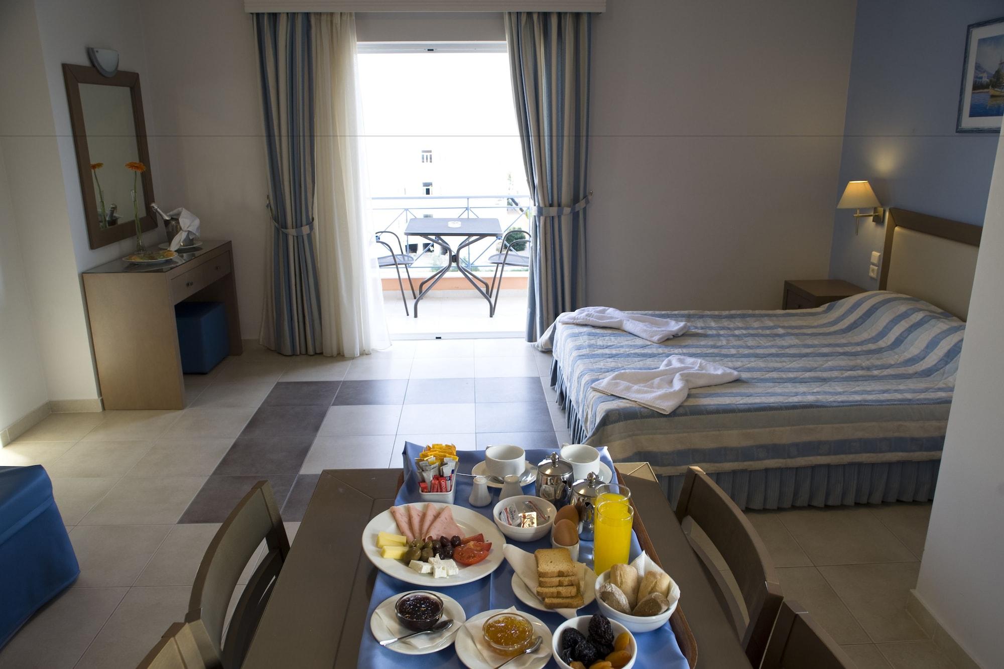Aparthotel Philoxenia