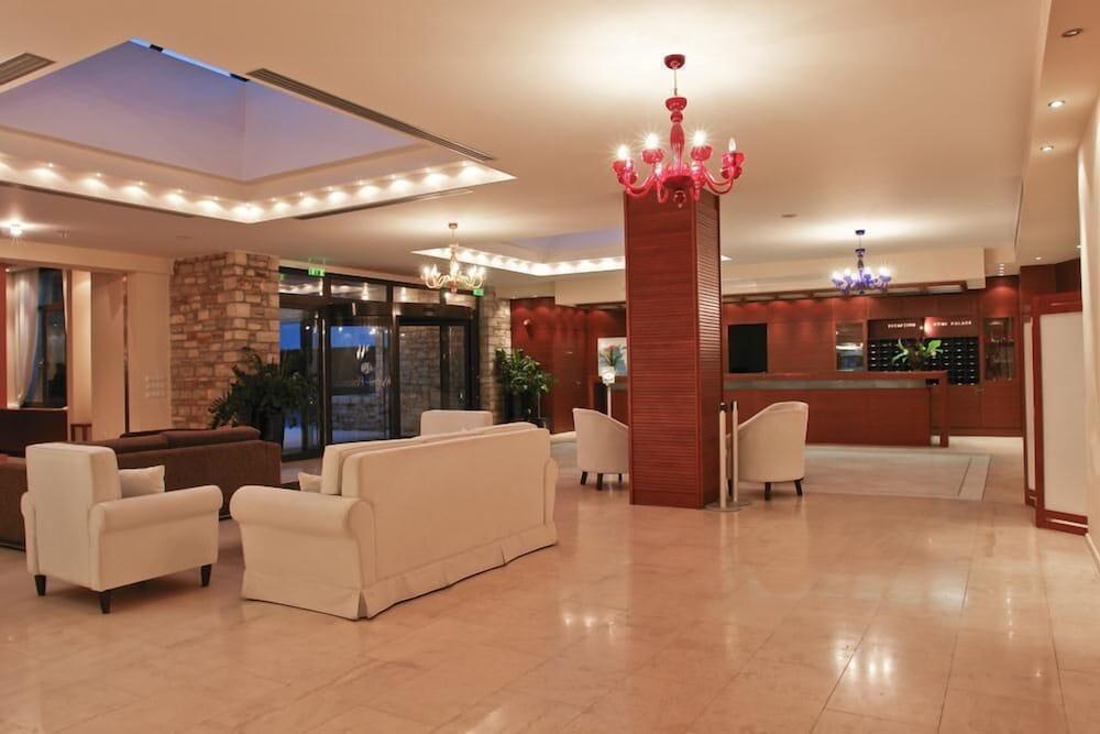 Palace 4*
