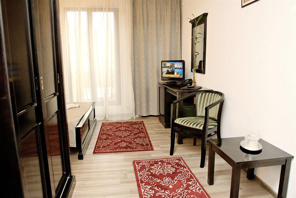 Lycasti Maisonettes Aparthotel 2*