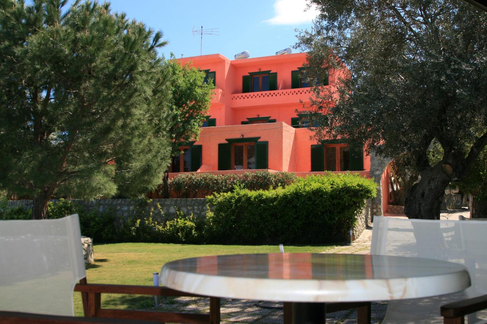 Aliki Beach Aparthotel