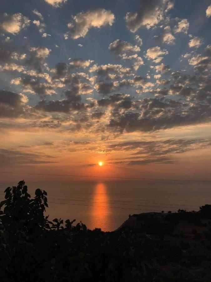 Sette Isole Countryside * Athanion