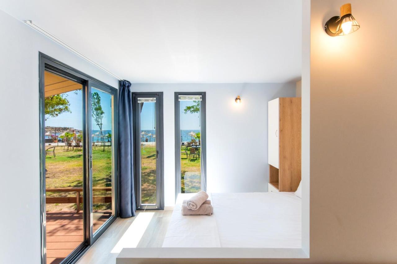 Holiday home In The Garden By The Sea *