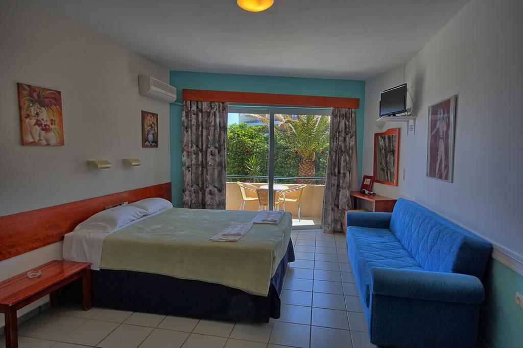 Aparthotel Seafront 3*
