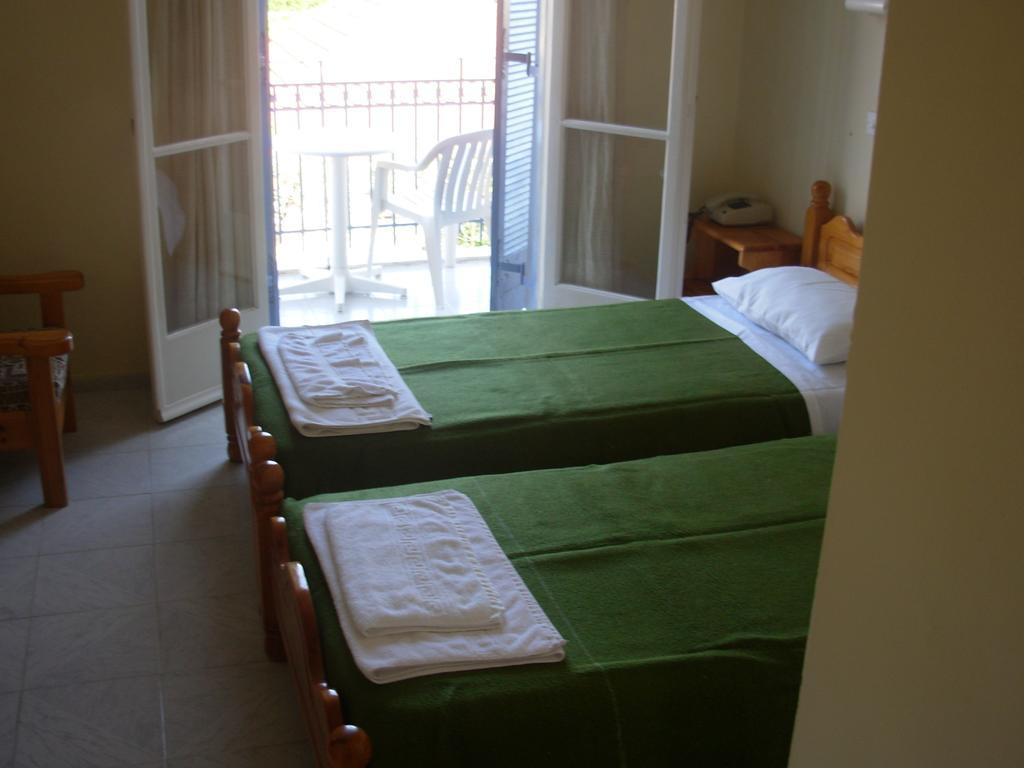Louisa Aparthotel