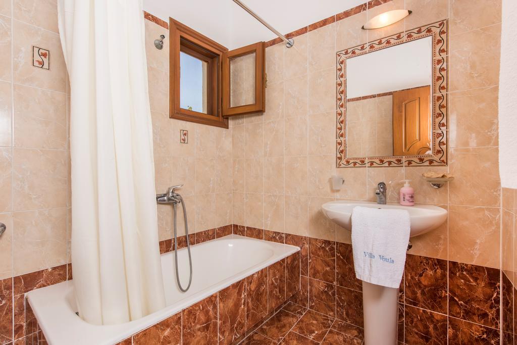 Aparthotel Voula 4*