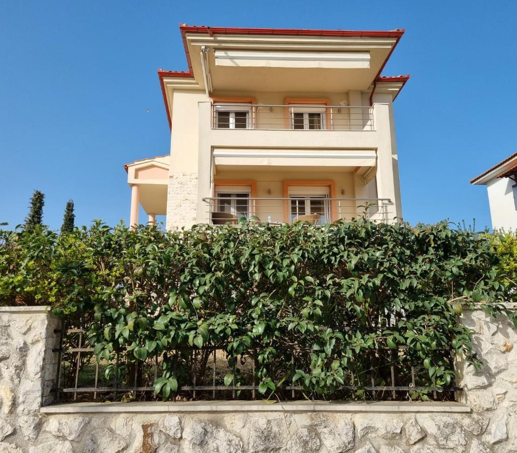 Alivia Garden Villa *