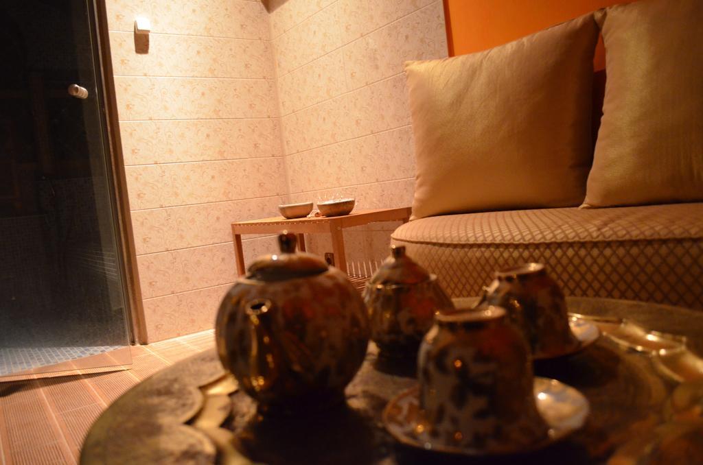 Iris Apartment *