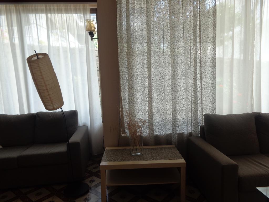 Angela Hotel 2*