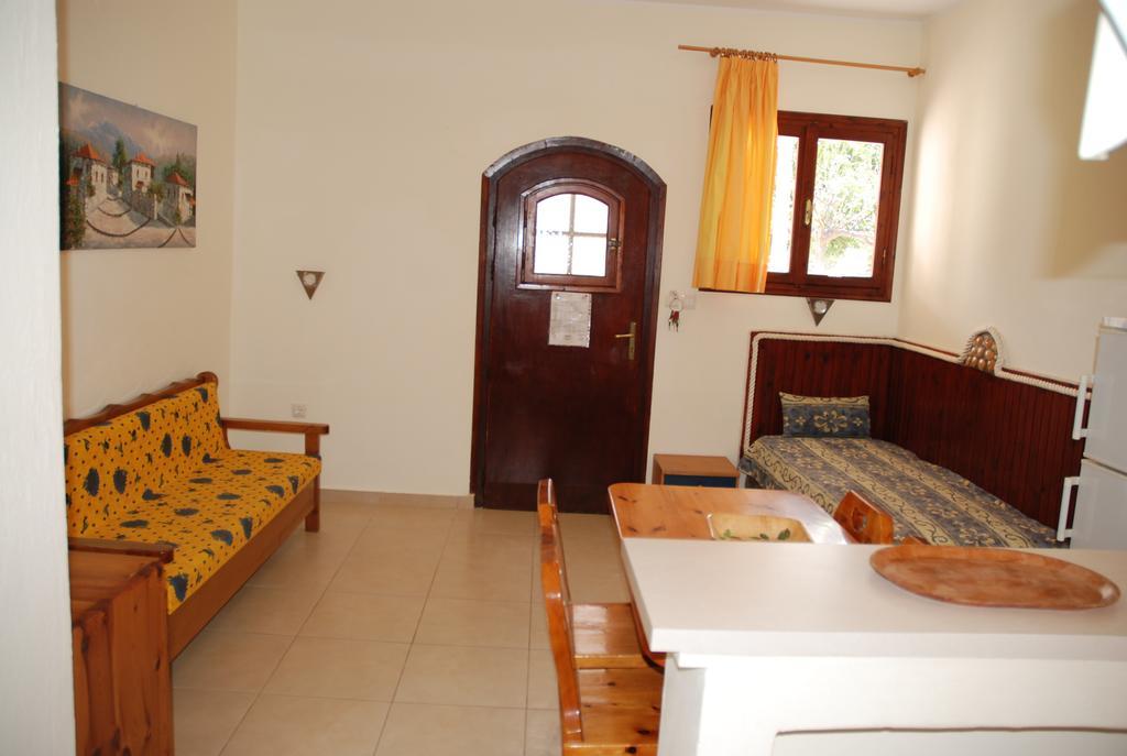 Italiana Aparthotel Amoudara (Lasithi)