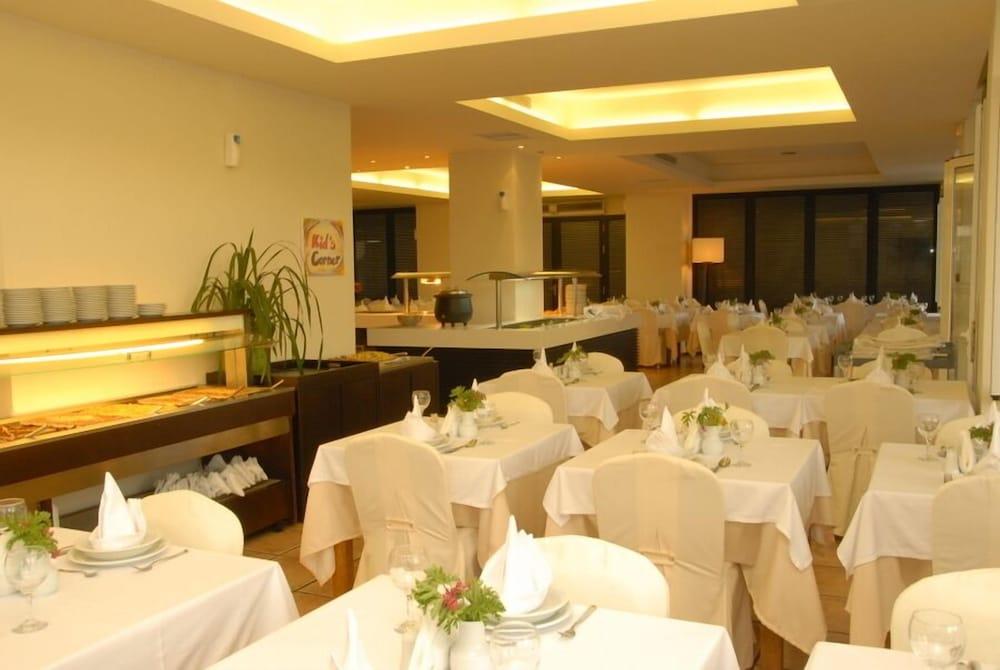 Hotel Bitzaro Grande & 3*