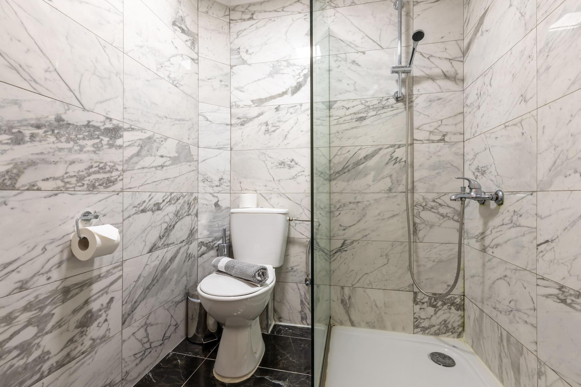 Hotel White Olive Premium Cameo 4*